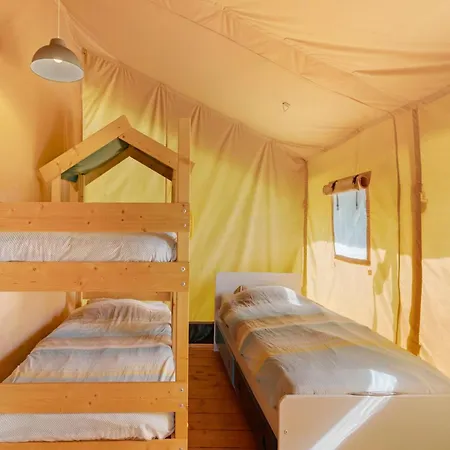 Kamp alanı Safarilodgetent Prestige Airco 3*