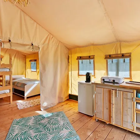 Safarilodgetent Prestige Airco Kamp alanı Jayac