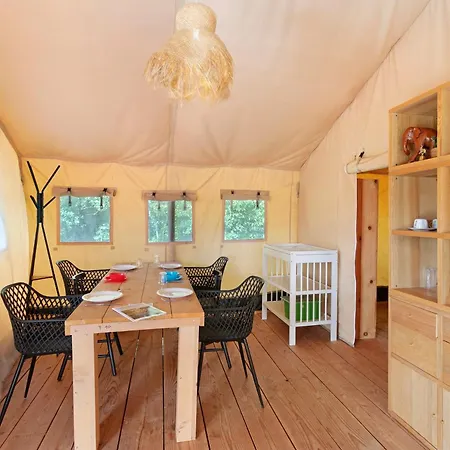 Safarilodgetent Prestige Airco Kamp alanı