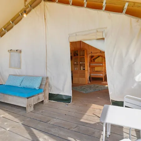 Safarilodgetent Prestige Airco Kamp alanı Jayac